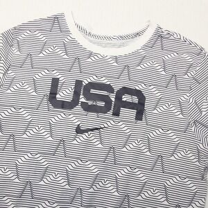 Nike USA Shirt Mens Large White Organic Cotton All Over Stripe Graphic Tee
